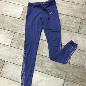 x small Nike leggings